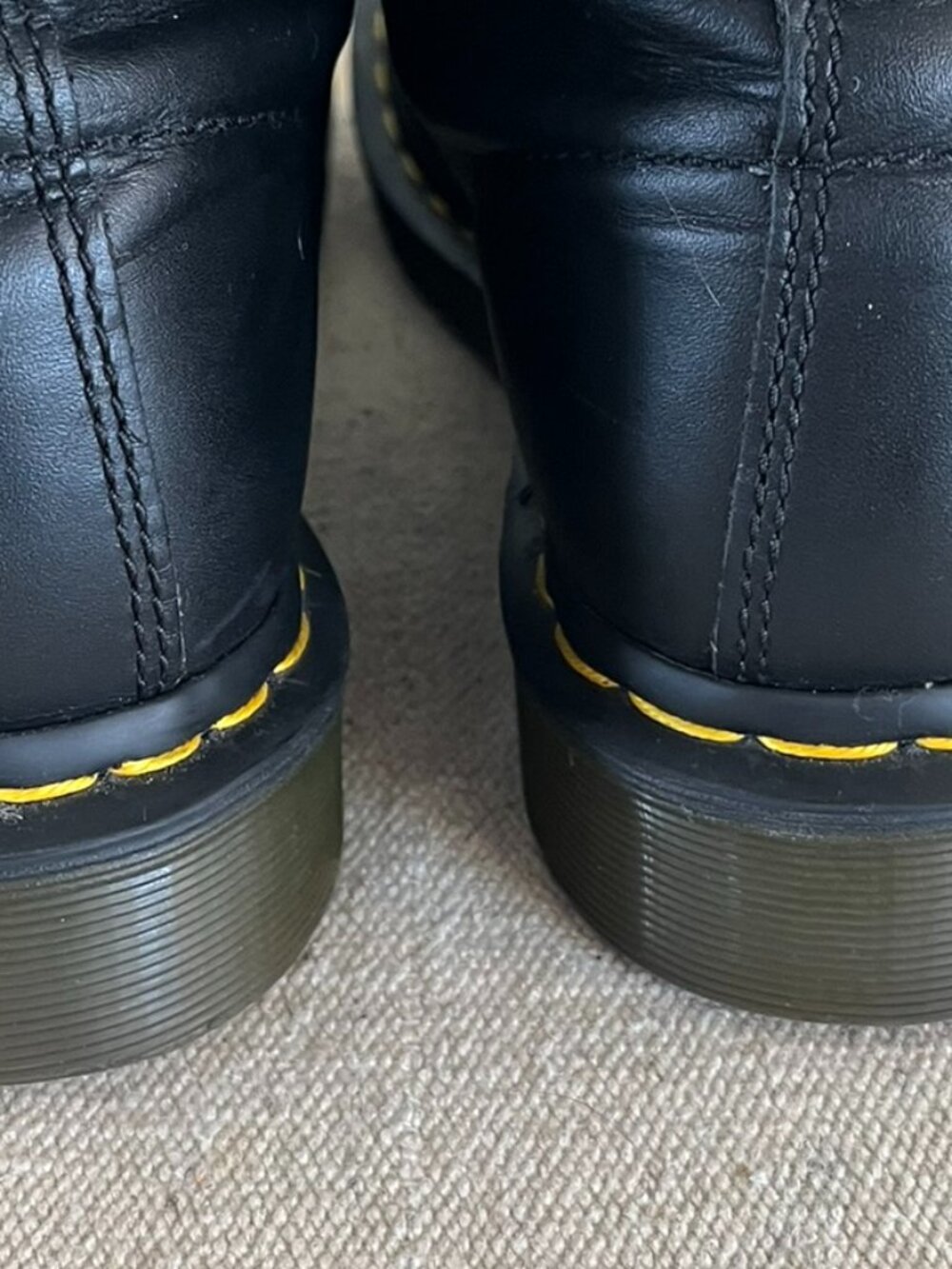 Dr. Martens Woman's Airwair 11821 Black Leather Combat Ankle Boots Sz 9 - Picture 11 of 13